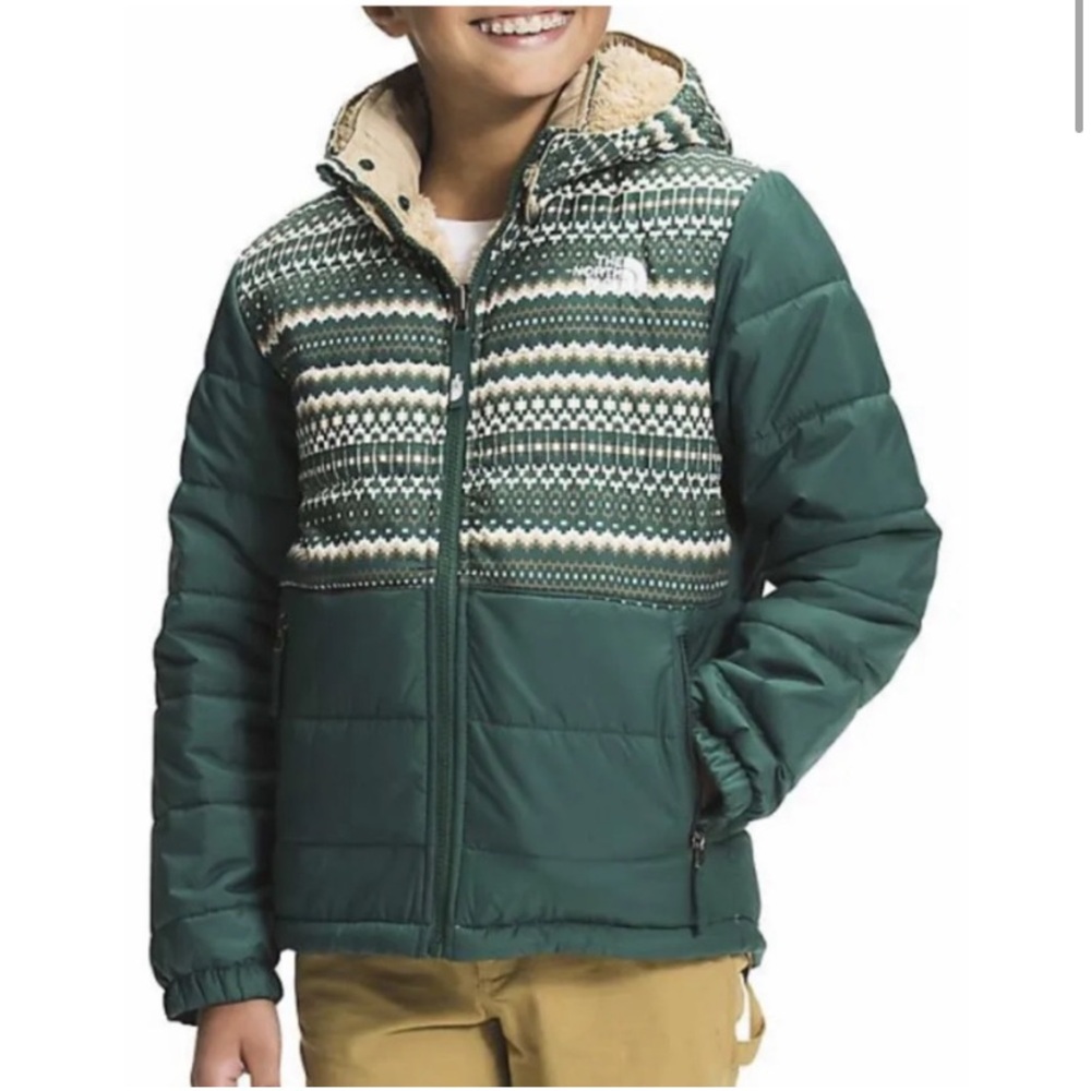 The North Face Boys 2 in Reversible Mound Chimbo  Full Zip Hooded jacket.